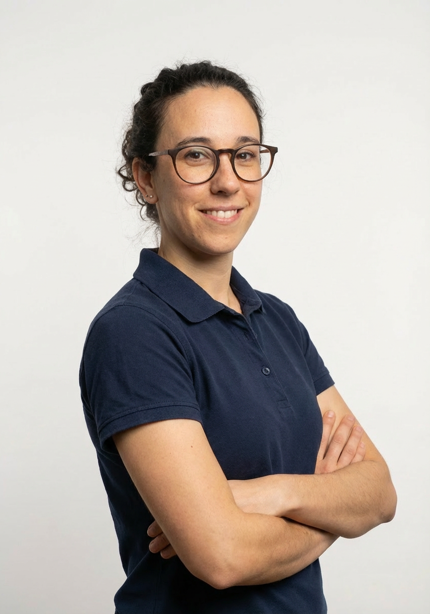 Martina Lipreri, Physiothérapeute diplômée, Certificat en Pilates thérapeutique, Certificat en drainage manuel et bandages, Thérapie manuelle orthophédique, Techniques manuelles, Exercices adaptés , Accompagnement, Ecoute, Réhabilitation